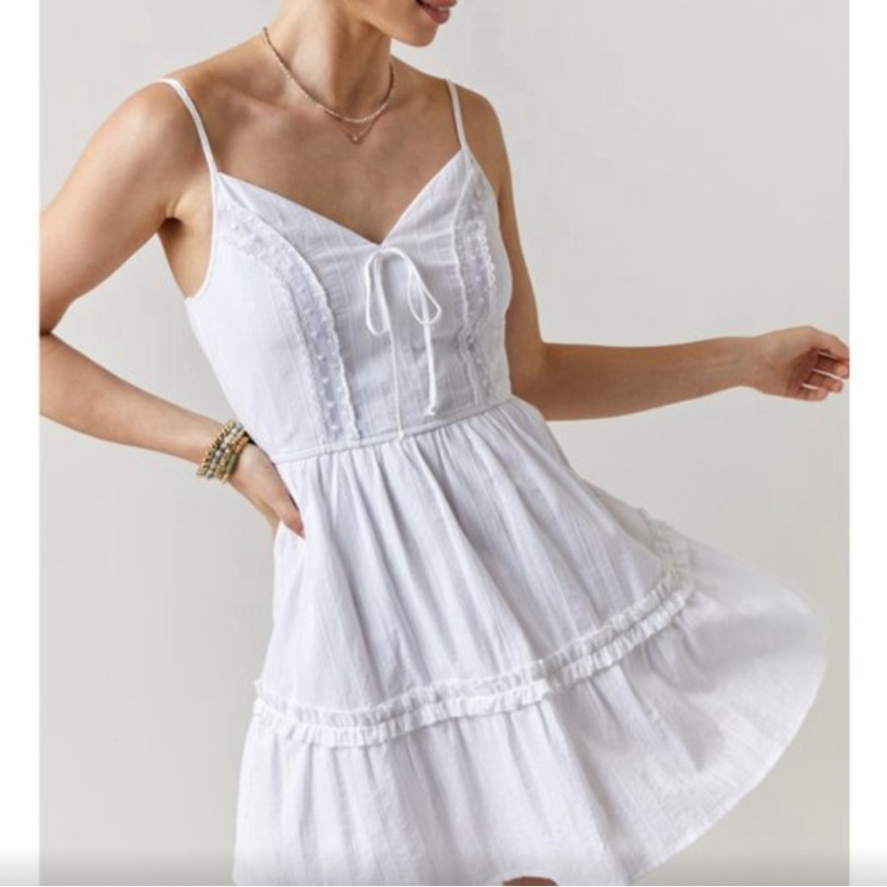 (NWT) FRANCESCA’S Venie Crochet Mini Dress
